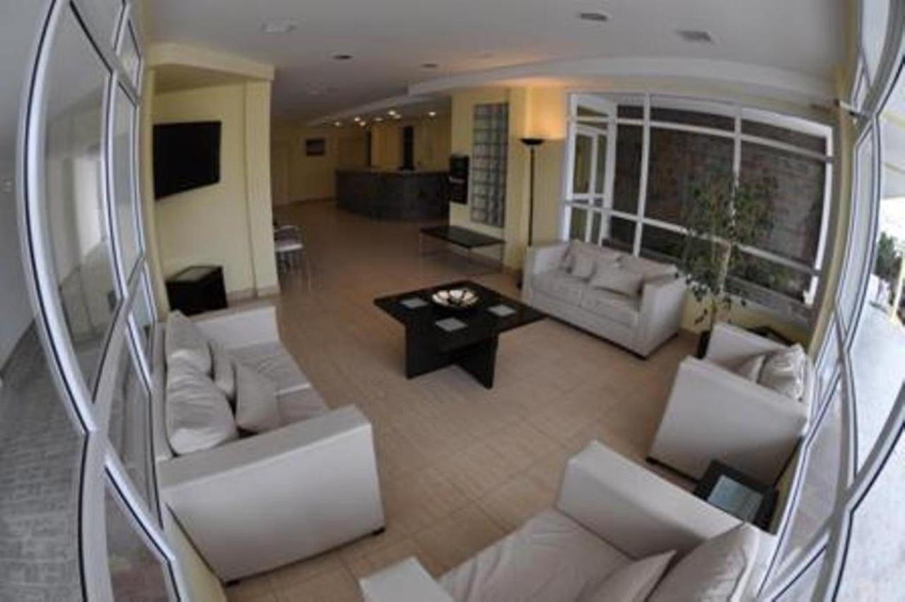 Hotel Tandil Puerto Madryn Buitenkant foto