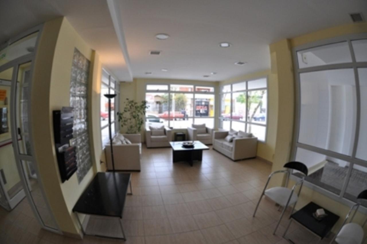 Hotel Tandil Puerto Madryn Buitenkant foto